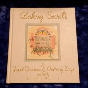 Baking Secrets signed by Bonnie Bailey z4:4:321